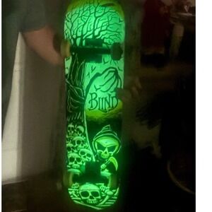 Blind Glow in the Dark Reaper Nightmare complete skateboard 7.5" 53 MM wheels